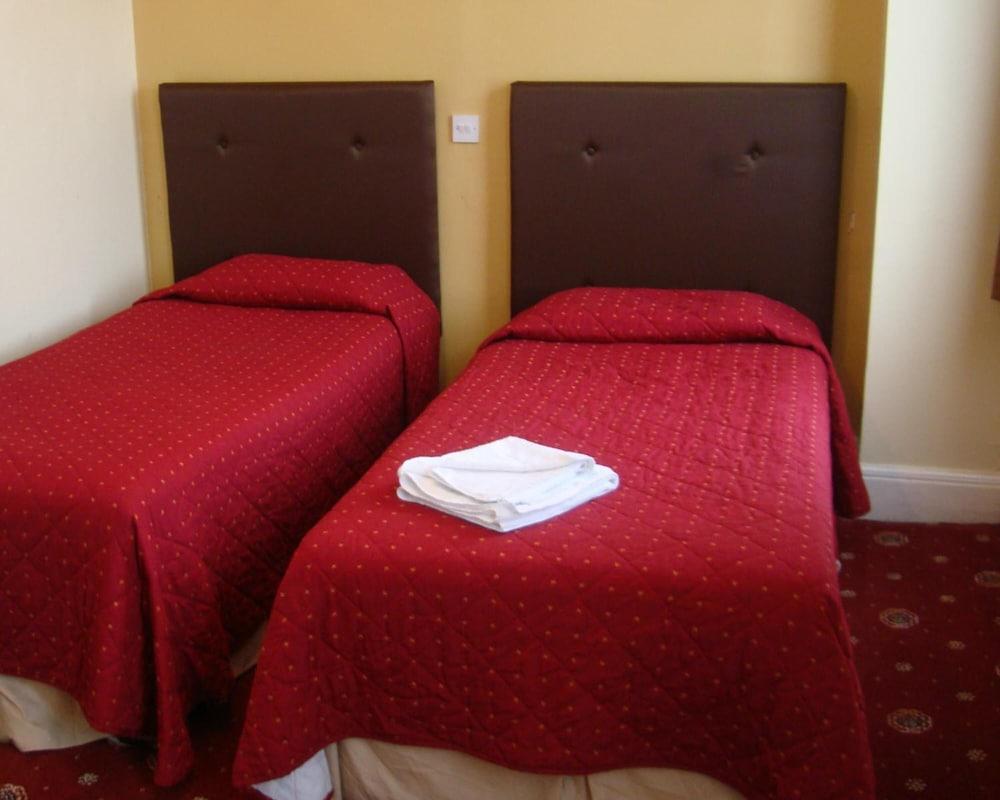 Rose Court Hotel Лондон Екстериор снимка