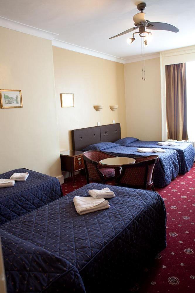 Rose Court Hotel Лондон Екстериор снимка