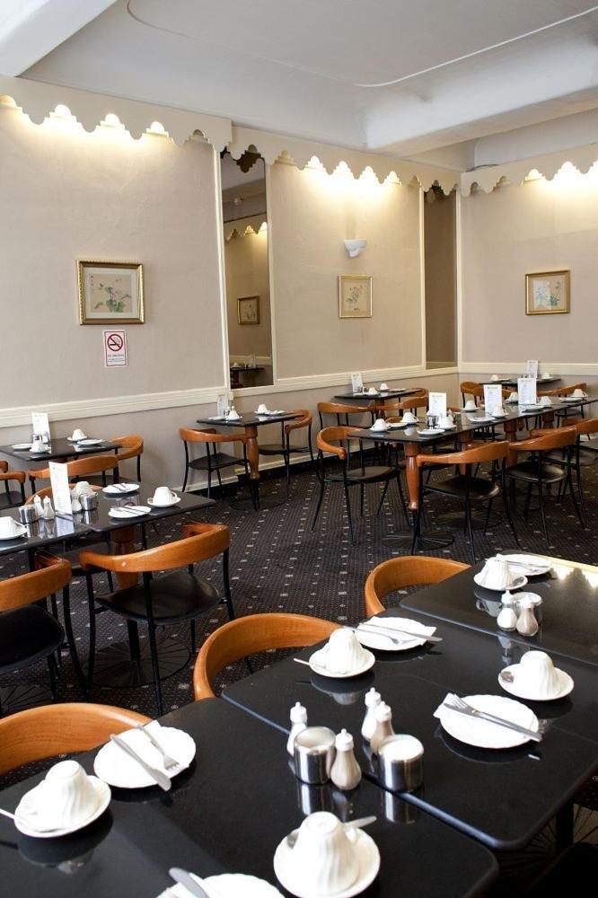 Rose Court Hotel Лондон Екстериор снимка