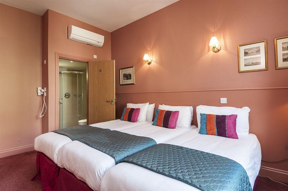 Rose Court Hotel Лондон Екстериор снимка