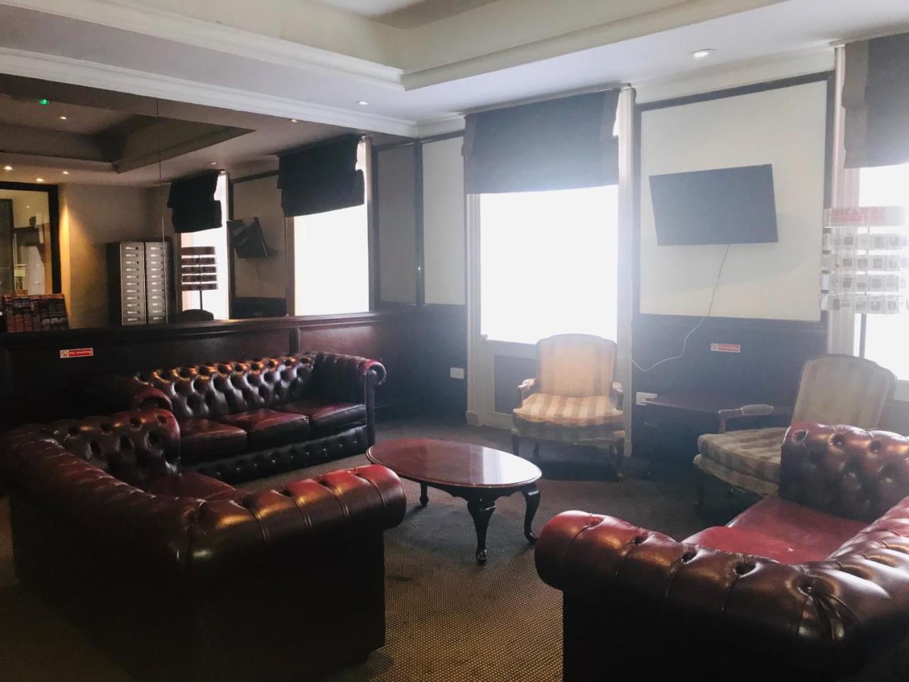 Rose Court Hotel Лондон Екстериор снимка